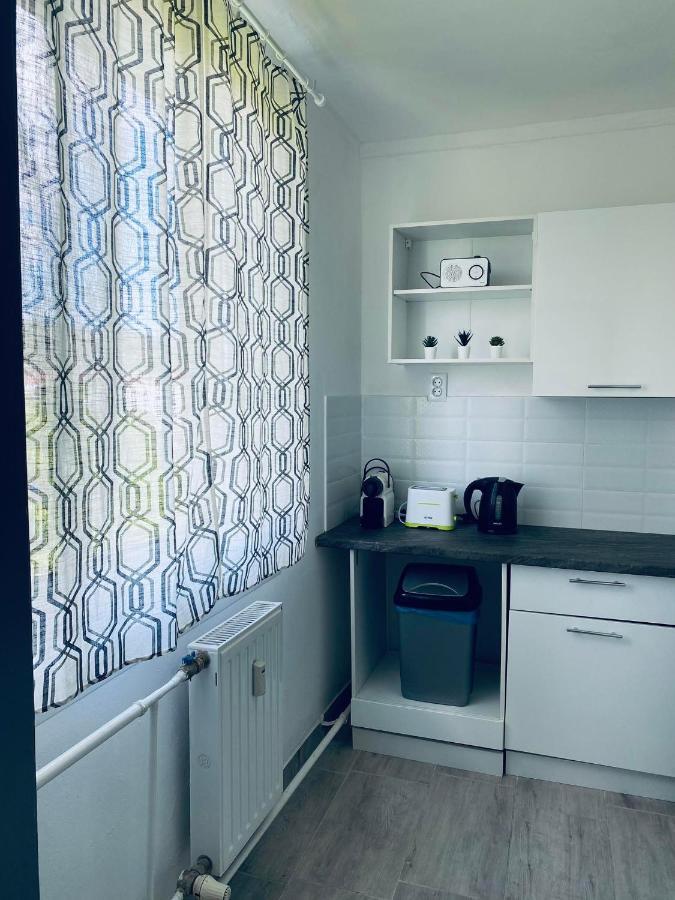 Charles Apartman Balatonfuered Balatonfured Exterior photo